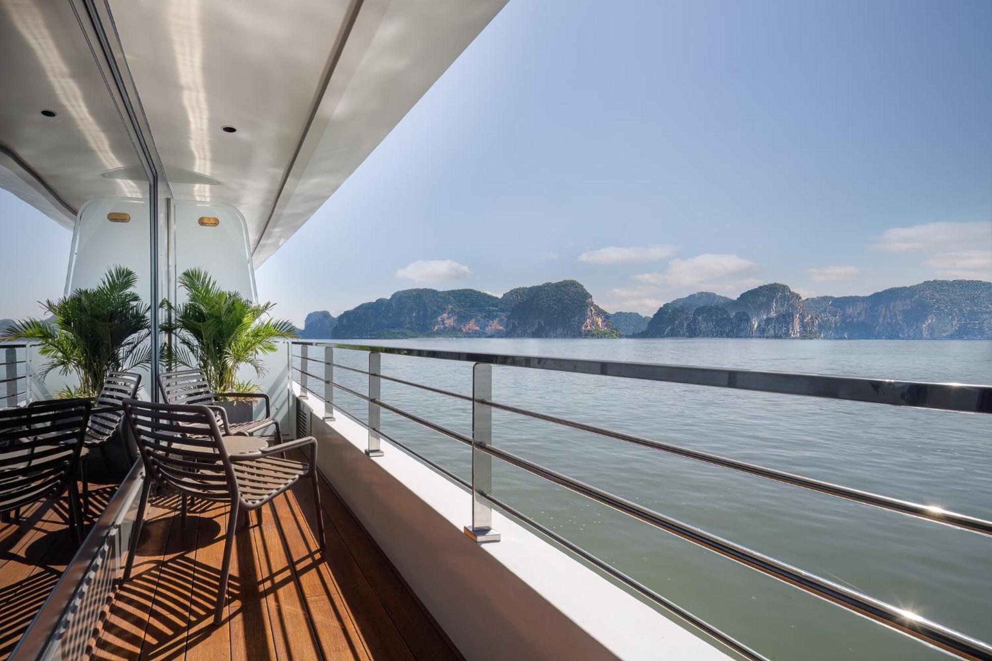 Grand Pioneers Halong Bay Cruise 2 Hotel Hạ Long-öböl Kültér fotó