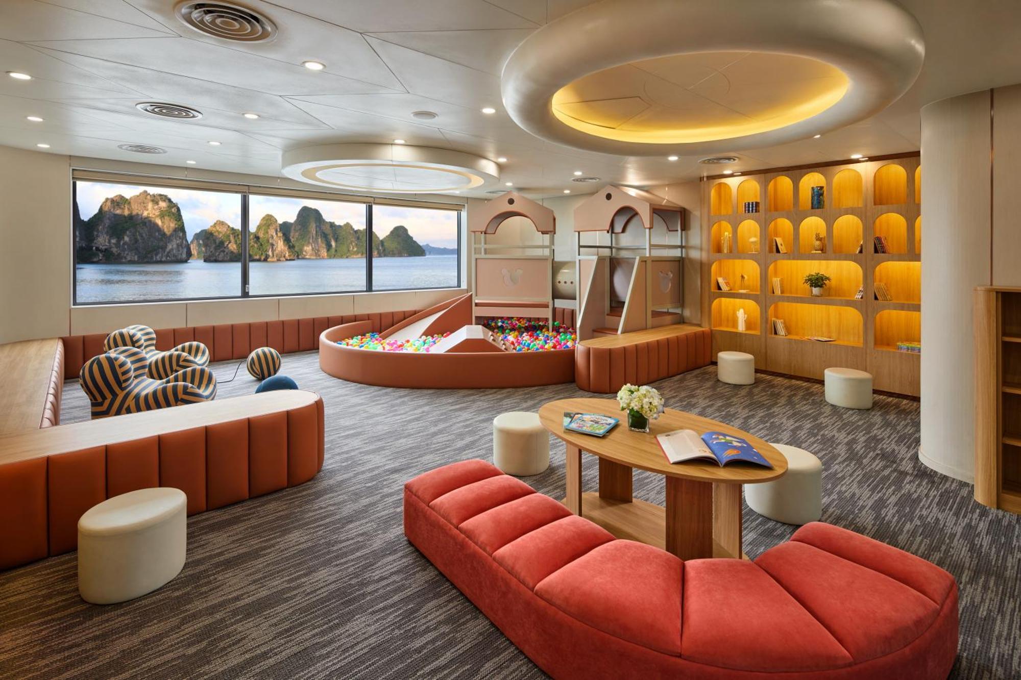 Grand Pioneers Halong Bay Cruise 2 Hotel Hạ Long-öböl Kültér fotó